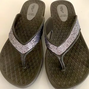 Capelli thong sandals. NWOtags